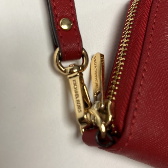 Michael Kors red wallet - Picture 5 of 7